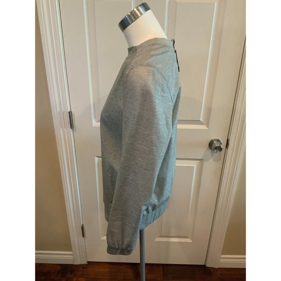 Nike Gray Textured Long Sleeve Sauna Top, Size Small - Picture 5 of 8